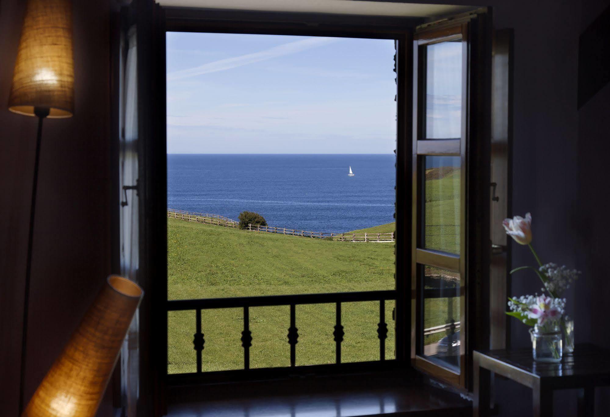 Hotel Pleamar Puerto de Vega Dış mekan fotoğraf